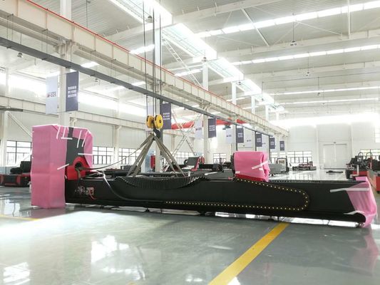 Macchina per il taglio di tubi laser a fibra di raffreddamento ad acqua per alta precisione