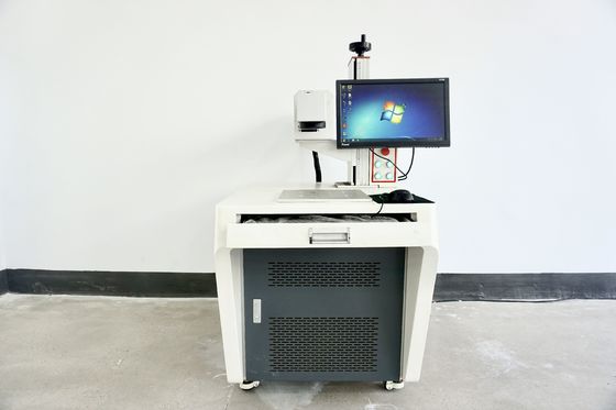 Macchina di marcatura a fibra laser portatile per l'immagine di marcatura metallica con raffreddamento ad aria