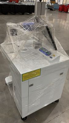 Macchina di marcatura a fibra laser portatile per l'immagine di marcatura metallica con raffreddamento ad aria