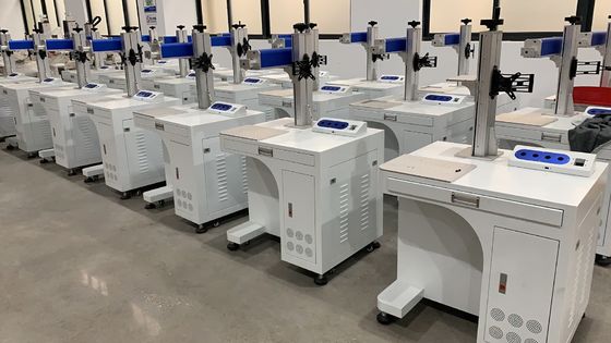 Macchina di incisione laser per armadi metallici 30w 50w per la marcatura del logo su metallo e non metallo